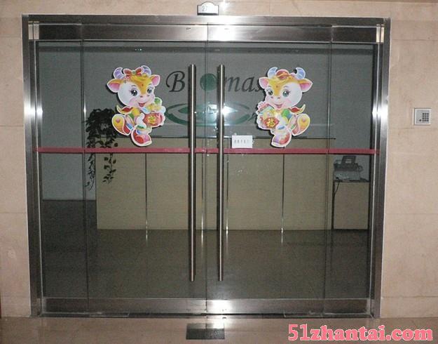 上海玻璃门维修上海静安区北京西路玻璃门修理-图1